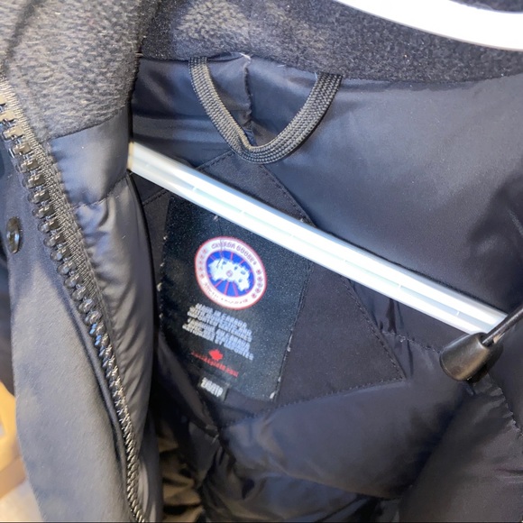 Canada Goose Coat Like new. - Picture 7 of 10